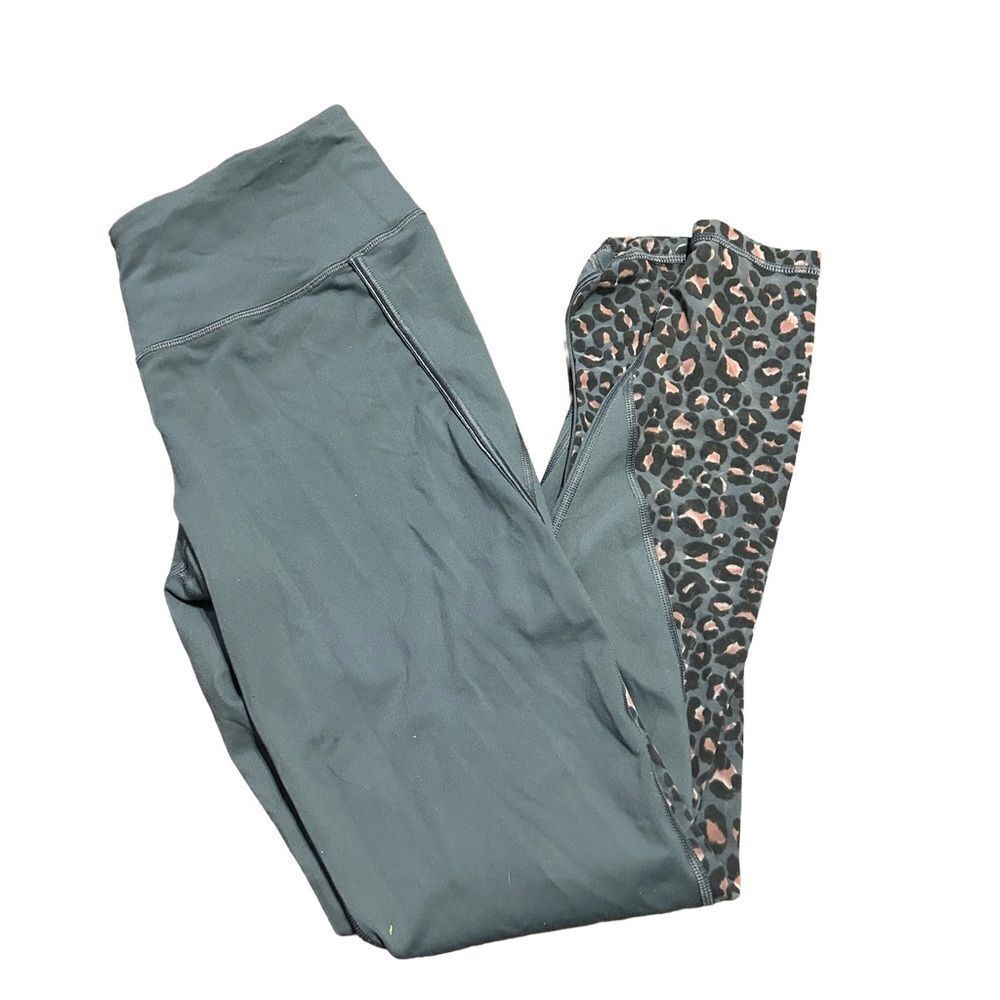 Victoria’s Secret Sport Leopard Print Leggings